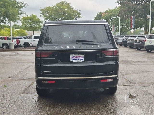 2023 Jeep Wagoneer Base