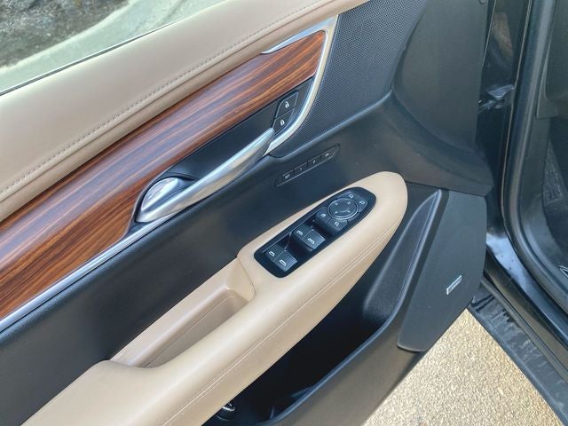 2019 Cadillac XT5 Platinum