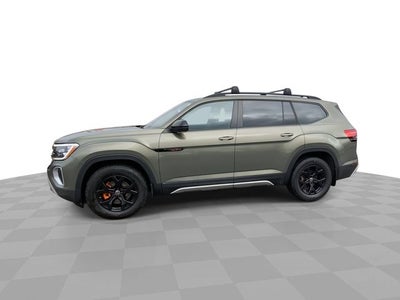 2024 Volkswagen Atlas 2.0T Peak Edition SEL