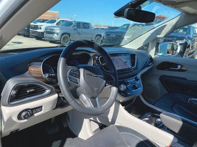 2022 Chrysler Pacifica Limited