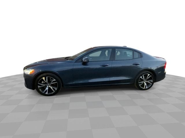 2024 Volvo S60 B5 Core Dark Theme