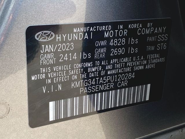 2023 Genesis G70 2.0T