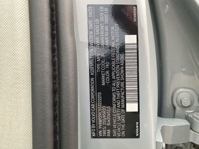 2025 Volvo XC60 B5 Plus
