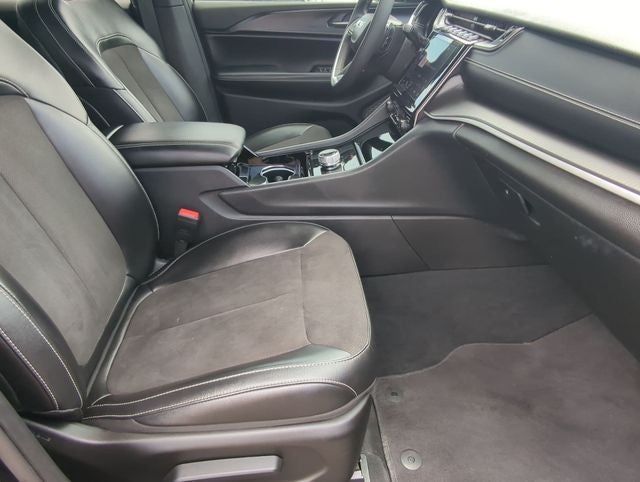 2023 Jeep Grand Cherokee Altitude 4x4