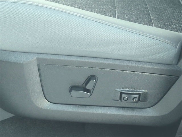 2018 RAM 1500 Big Horn Crew Cab 4x4 5'7' Box