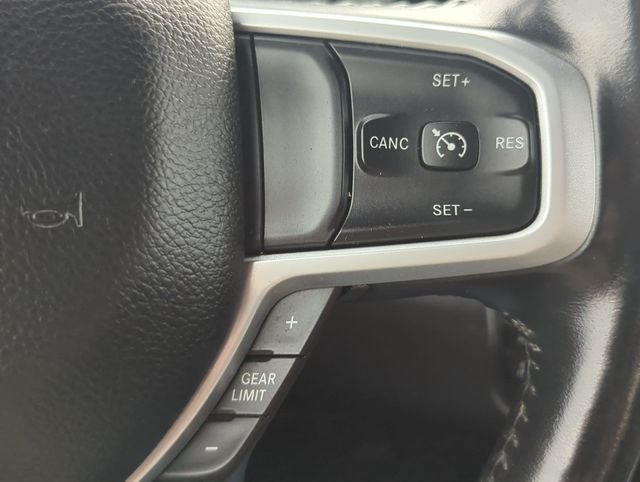 2022 RAM 1500 Big Horn Crew Cab 4x4 5'7' Box