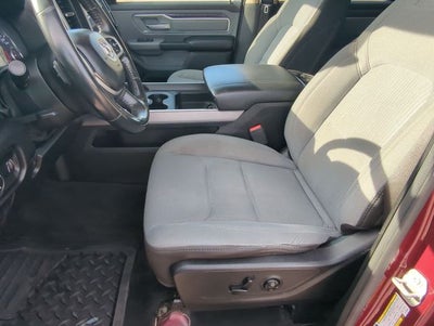 2020 RAM 1500 Big Horn Crew Cab 4x4 5'7' Box