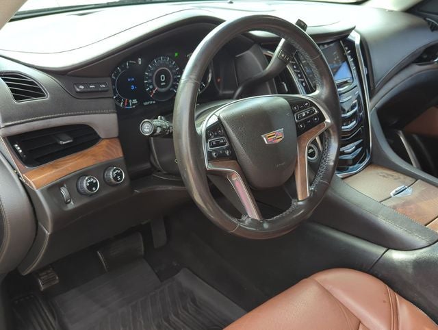 2017 Cadillac Escalade Luxury