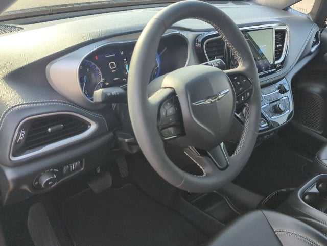 2023 Chrysler Pacifica Touring L AWD