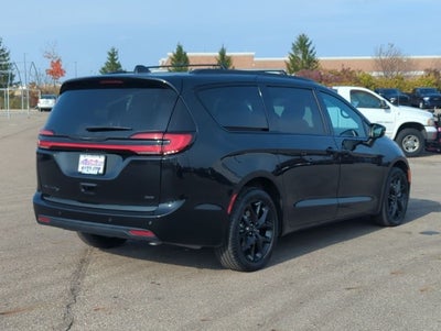 2023 Chrysler Pacifica Touring L AWD
