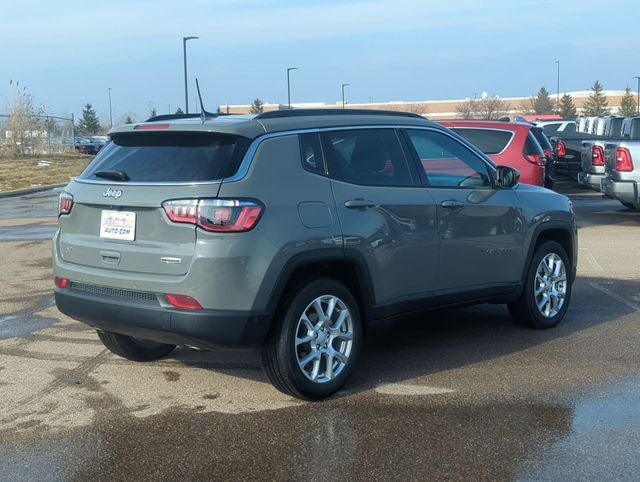 2023 Jeep Compass Latitude Lux FWD