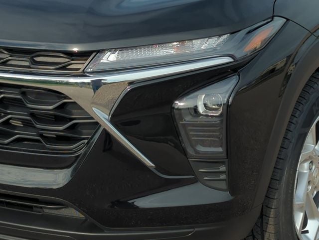 2025 Chevrolet Trax FWD LS