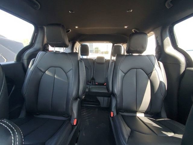 2025 Chrysler Pacifica Hybrid Select