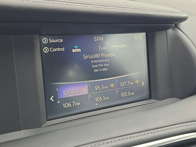 2017 INFINITI QX30 Premium