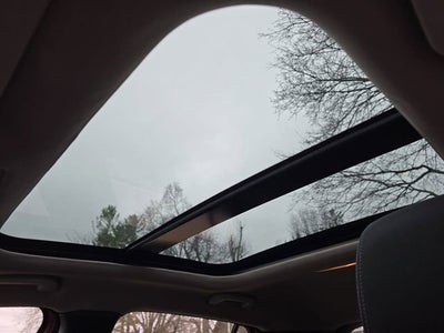 2017 INFINITI QX30 Premium