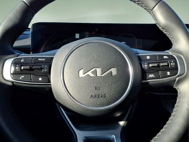 2025 Kia K5 EX