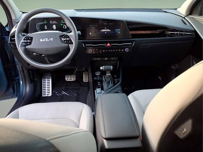 2024 Kia Niro EX Touring