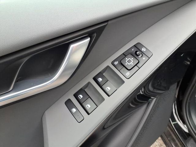 2024 Kia Niro EX Touring