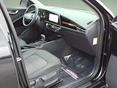 2024 Kia Niro EX Touring