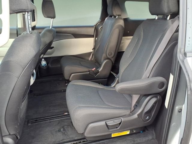 2022 Kia Carnival MPV LX