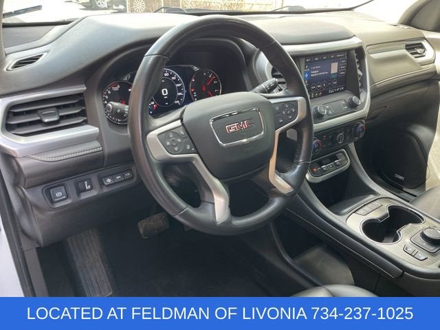 2022 GMC Acadia SLT