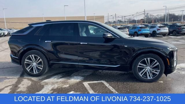 2024 Cadillac LYRIQ Luxury 1