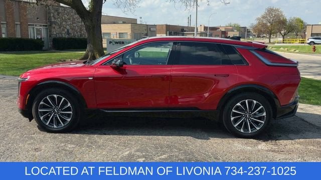 2024 Cadillac LYRIQ Sport 2