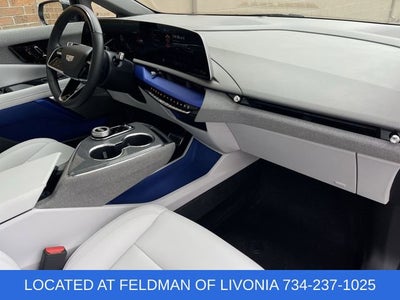 2025 Cadillac OPTIQ Luxury 1