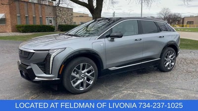 2025 Cadillac OPTIQ Luxury 1