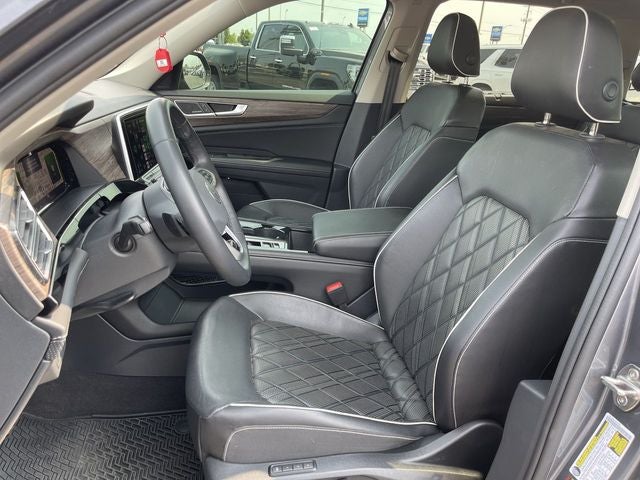 2024 Volkswagen Atlas 2.0T SEL Premium R-Line