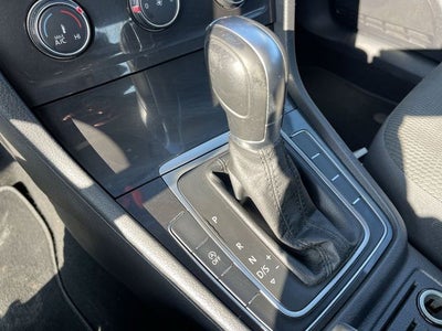 2019 Volkswagen Golf Base