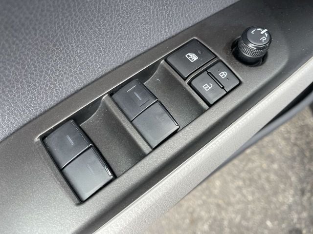 2023 Toyota Camry Hybrid LE