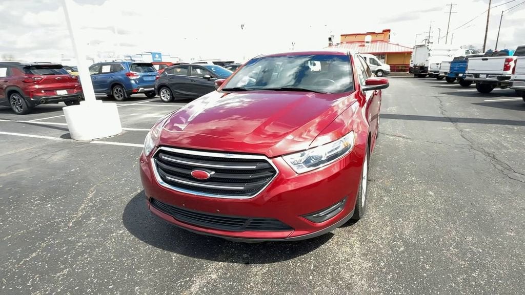 2018 Ford Taurus SEL
