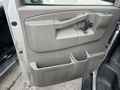 2023 Chevrolet Express Passenger 3500 LS