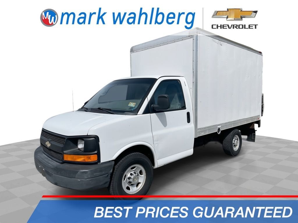 2014 Chevrolet Express 3500 139" WB's photo