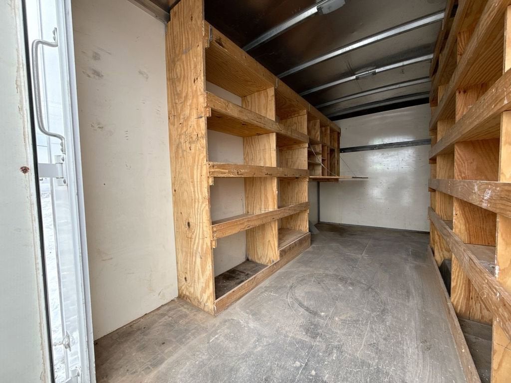 2021 Chevrolet Express Cutaway 3500 3500 Van 139