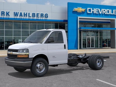 2025 Chevrolet Express Cutaway 3500 1WT
