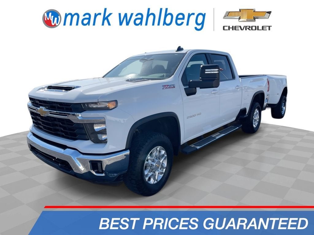 2024 Chevrolet Silverado HD LT 4WD Crew Cab Standard Box's photo