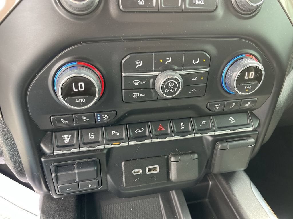 2023 Chevrolet Silverado 2500HD High Country - Photo 19