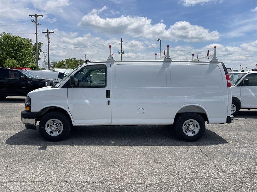 2025 Chevrolet Express Cargo 2500 WT