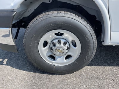 2025 Chevrolet Express Cargo WT