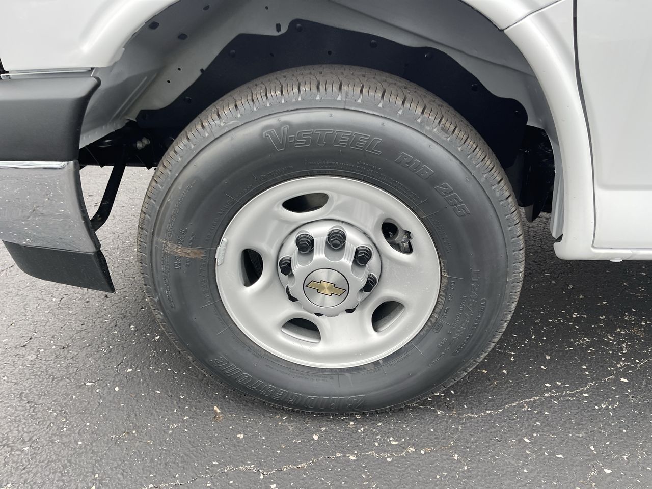 2025 Chevrolet Express Cargo 2500 WT