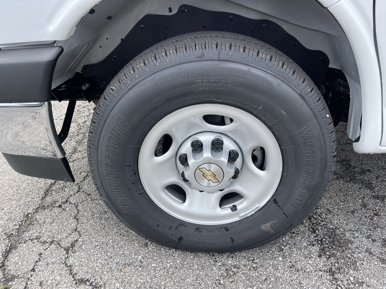 2025 Chevrolet Express Cargo 2500 WT