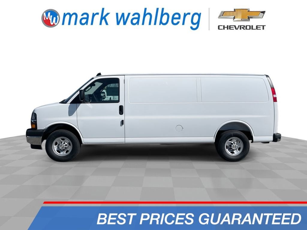 2026 Chevrolet Express 2500 Extended Work Van HD's photo