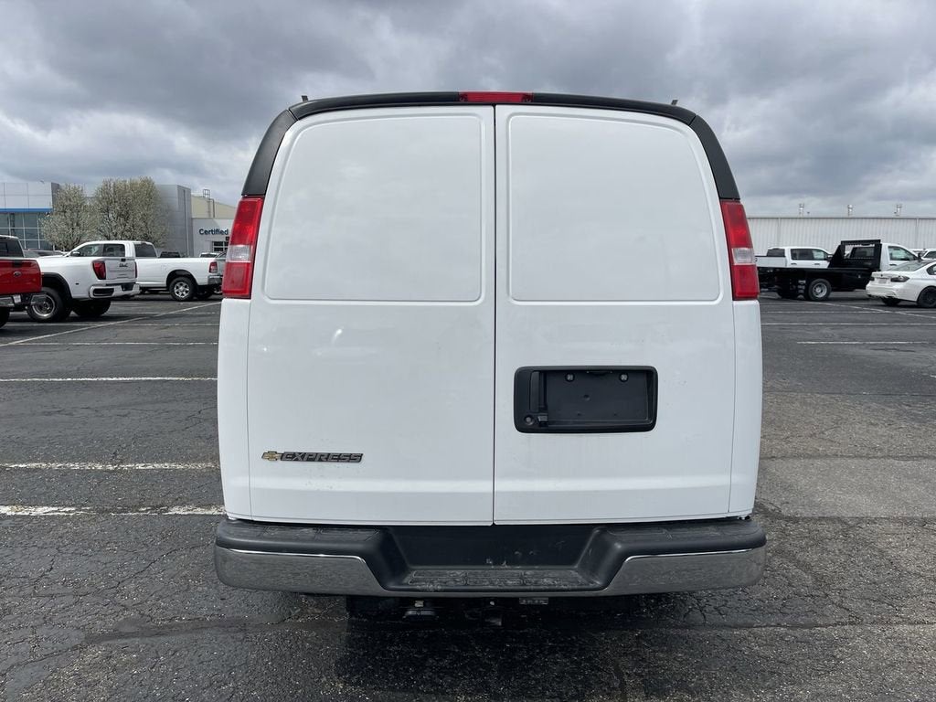 2026 Chevrolet Express Cargo WT
