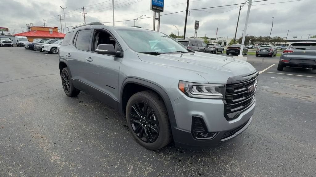 2023 GMC Acadia SLT