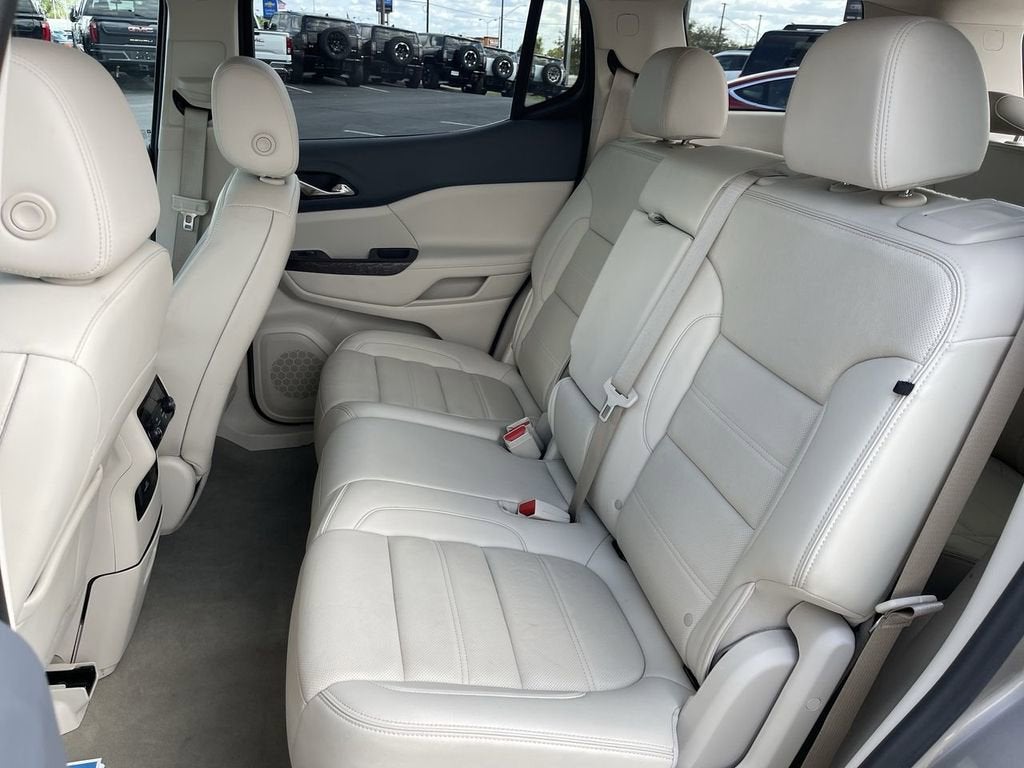 2022 GMC Acadia Denali