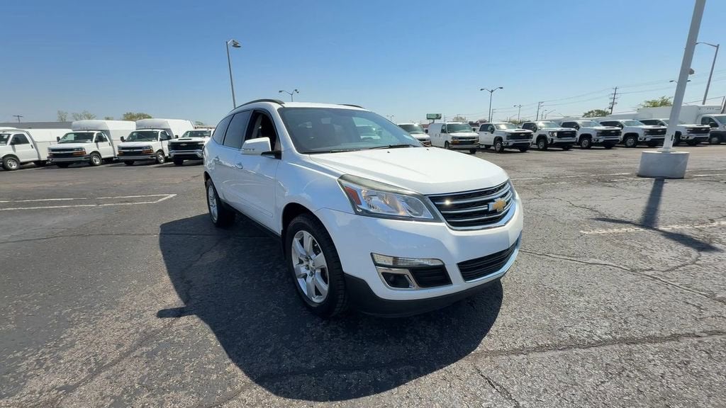 Used 2017 Chevrolet Traverse 1LT with VIN 1GNKRGKD9HJ321846 for sale in Worthington, OH