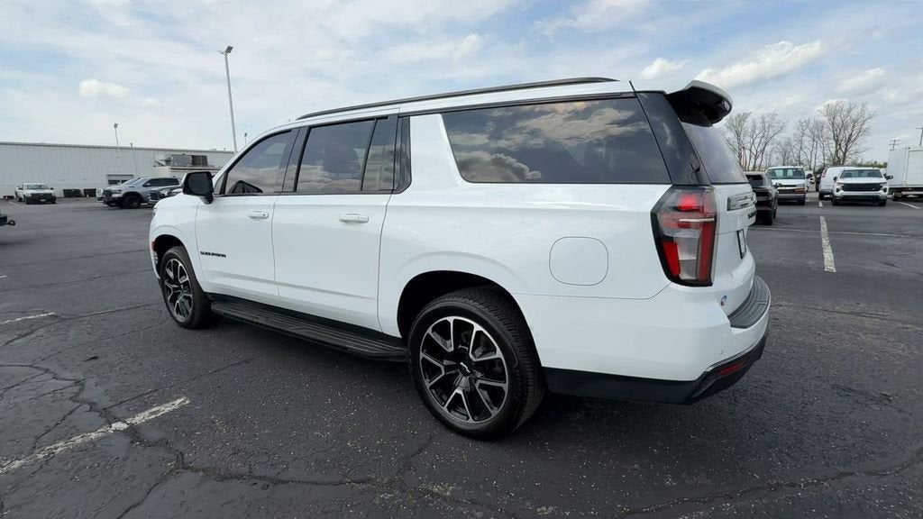 2022 Chevrolet Suburban RST