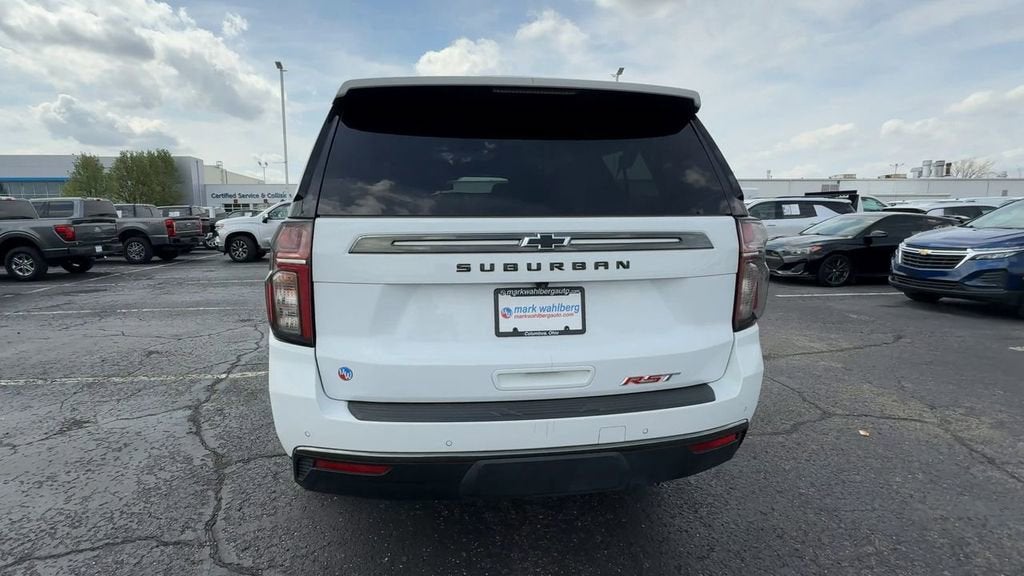 2022 Chevrolet Suburban RST